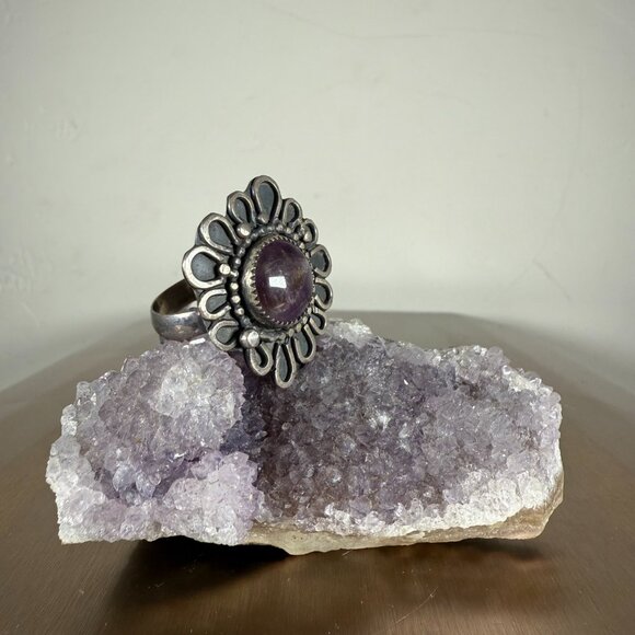 Sterling Silver Ring Round Amethyst Floral Gemstone Statement Jewelry Size 10 - Picture 2 of 5